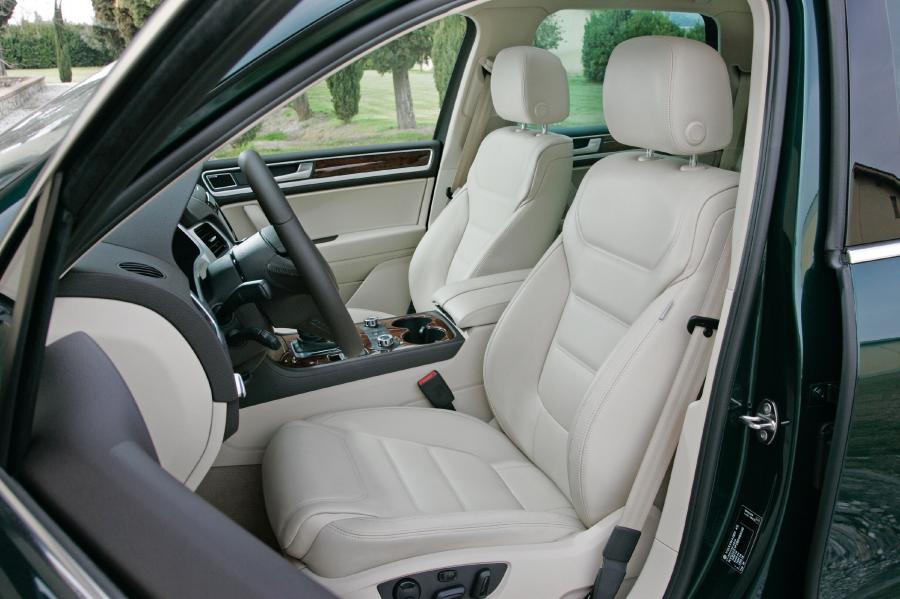  Volkswagen Touareg 2010 года  (фото 66 из 139)
